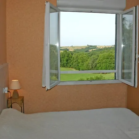 Hotel Au Bon Accueil 2*