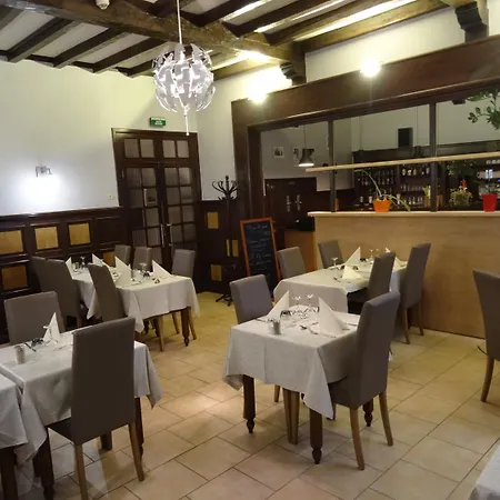 Au Bon Accueil 호텔