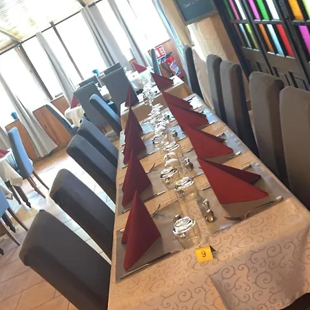 Otel Au Bon Accueil Alban